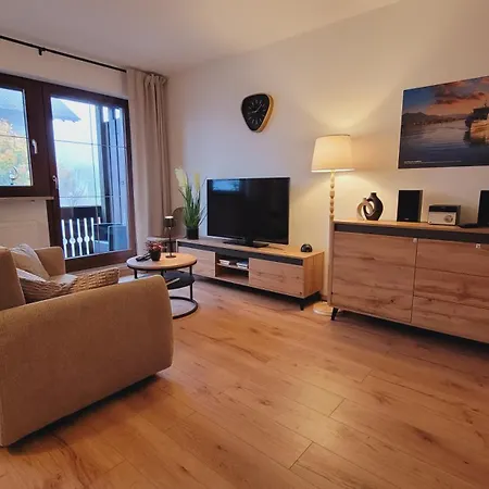 Mh Cosy Zentral Im Ort 10 Min Zum Chiemsee